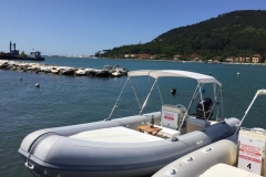 noleggio-gommone-cinque-terre